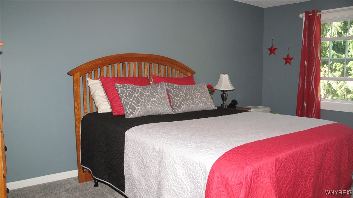 9 Towne Square Drive Lancaster, NY 14086 - Photo 27 of 44