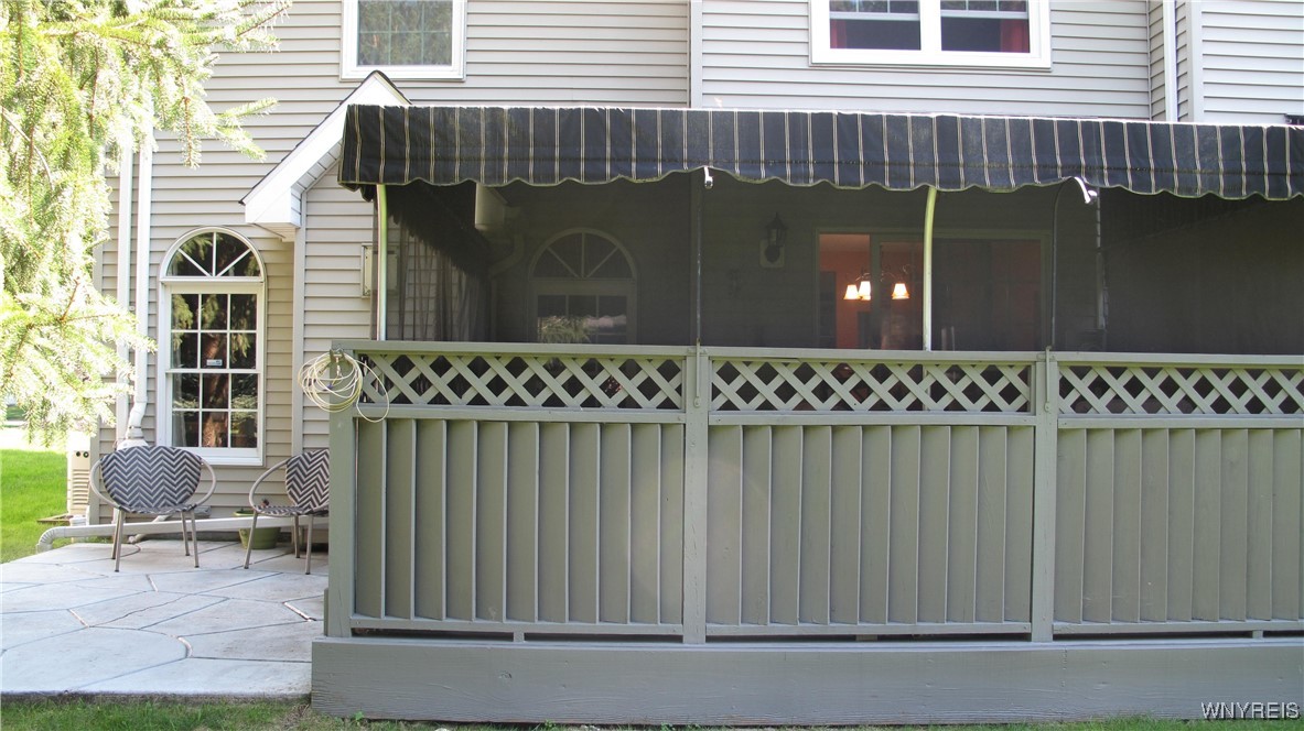 9 Towne Square Drive Lancaster, NY 14086 - Photo 37 of 44