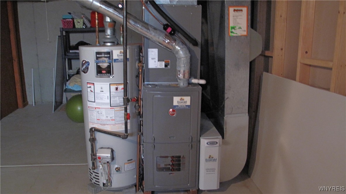 9 Towne Square Drive Lancaster, NY 14086 - Photo 42 of 44