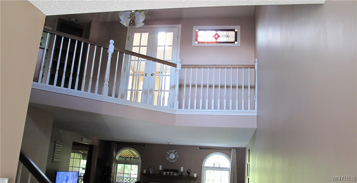 9 Towne Square Drive Lancaster, NY 14086 - Photo 8 of 44