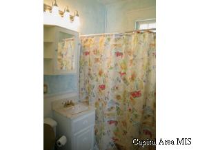 2060 North 7th Street Springfield, IL 62702 - Photo 8 of 9