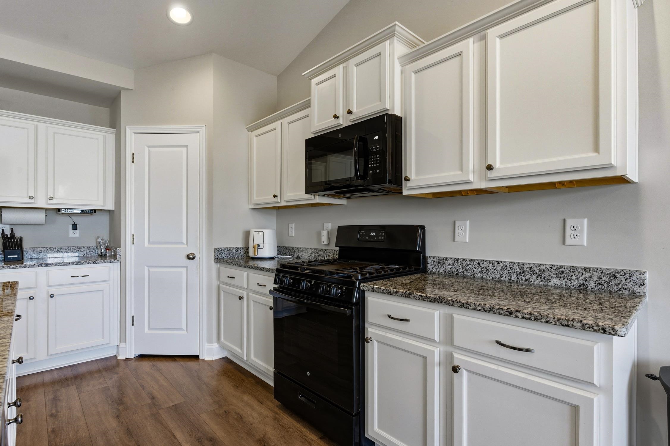 3716 Park Pointe Avenue Little River, SC 29566 - Photo 6 of 31