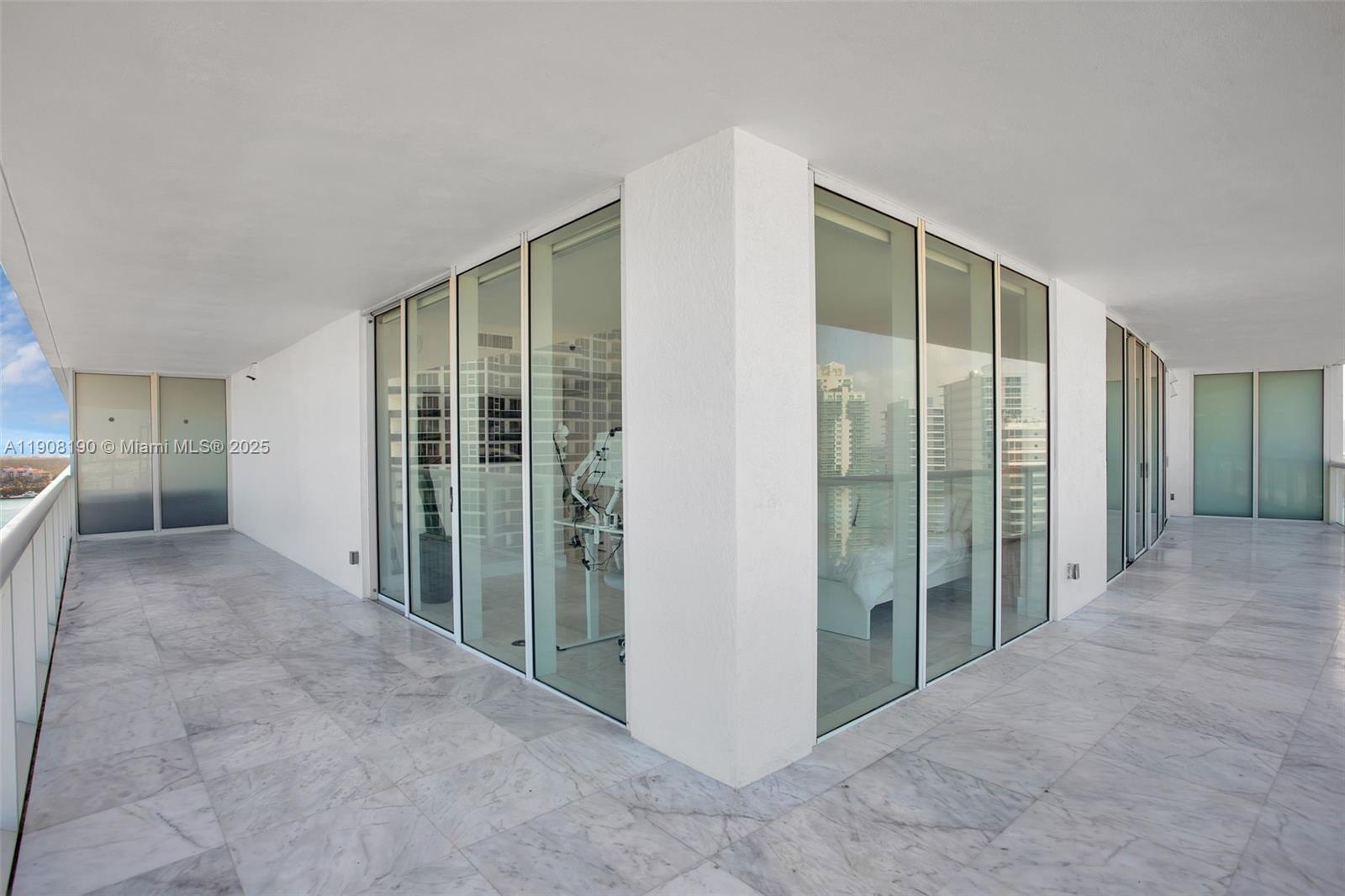 450 Alton Road, Unit 2110 Miami Beach, FL 33139 - Photo 26 of 33 a view of entryway with room and front door