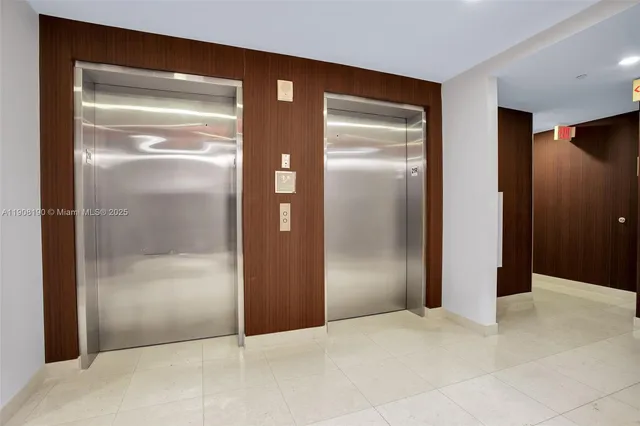 $20,000 | 450 Alton Road, Unit 2110, Miami Beach, FL 33139