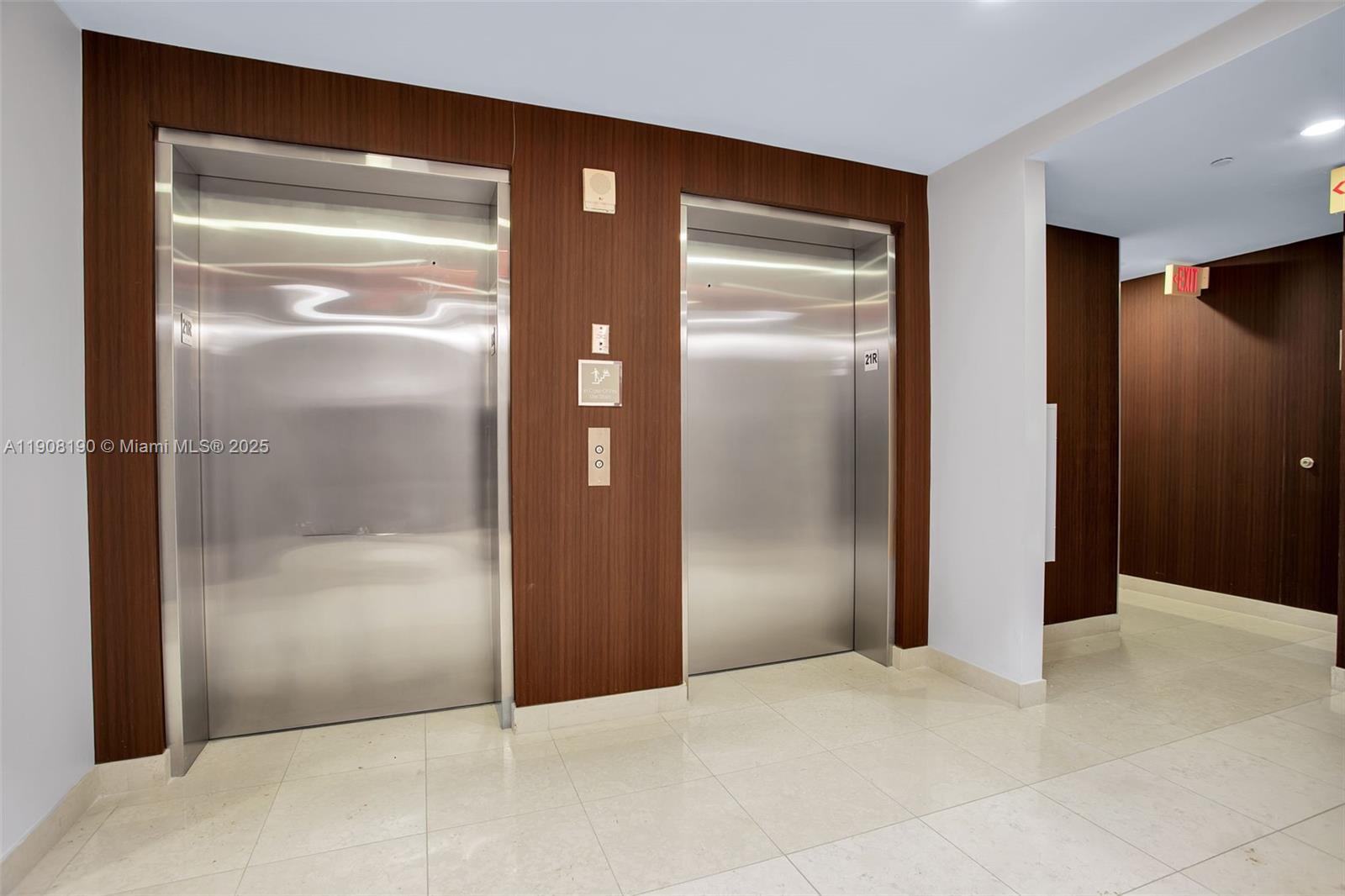 450 Alton Road, Unit 2110 Miami Beach, FL 33139 - Photo 32 of 33 a view of an empty room