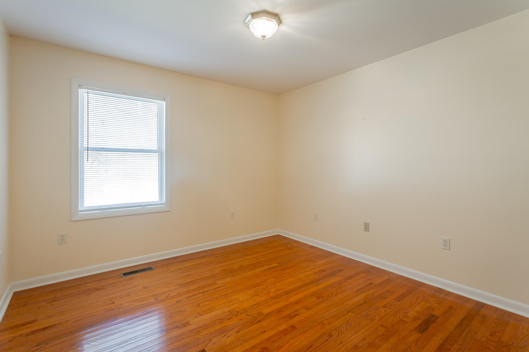 519 Hargiss Cove Road South Pittsburg, TN 37380 - Photo 45 of 118 519 Hargiss Cove Road HD-73