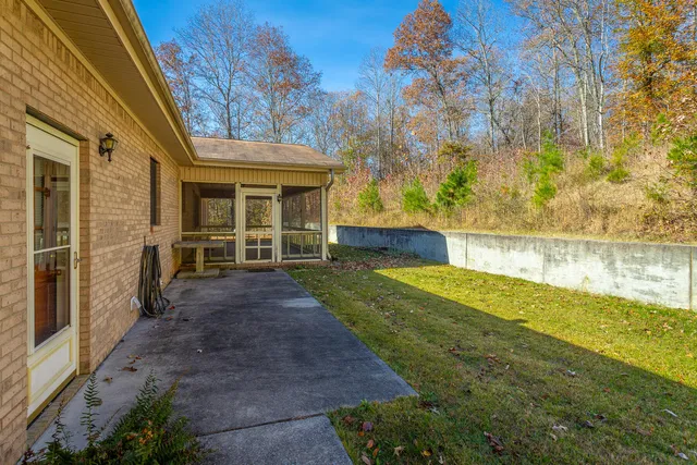 $520,000 | 519 Hargiss Cove Road, South Pittsburg, TN 37380