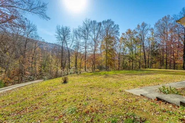 $520,000 | 519 Hargiss Cove Road, South Pittsburg, TN 37380