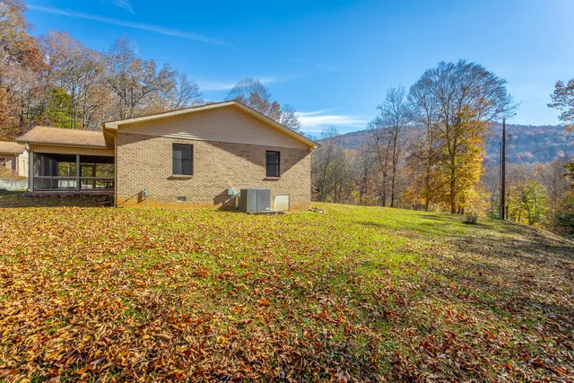$520,000 | 519 Hargiss Cove Road, South Pittsburg, TN 37380