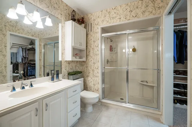 $995,000 | 1401 East Beach Drive, Unit 511/512, Galveston, TX 77550