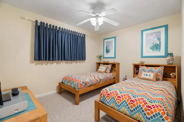 $995,000 | 1401 East Beach Drive, Unit 511/512, Galveston, TX 77550
