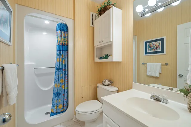 $995,000 | 1401 East Beach Drive, Unit 511/512, Galveston, TX 77550