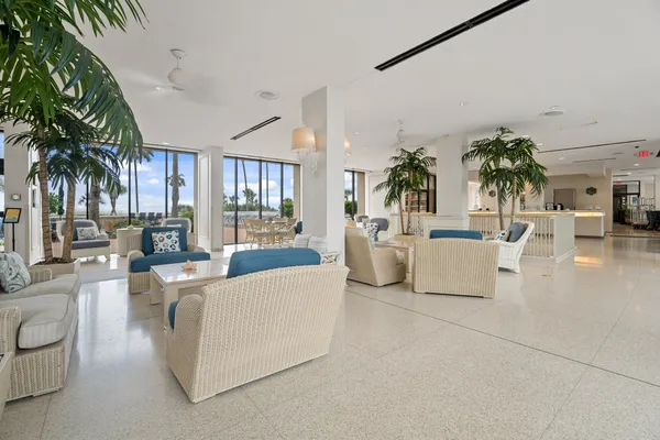 $995,000 | 1401 East Beach Drive, Unit 511/512, Galveston, TX 77550