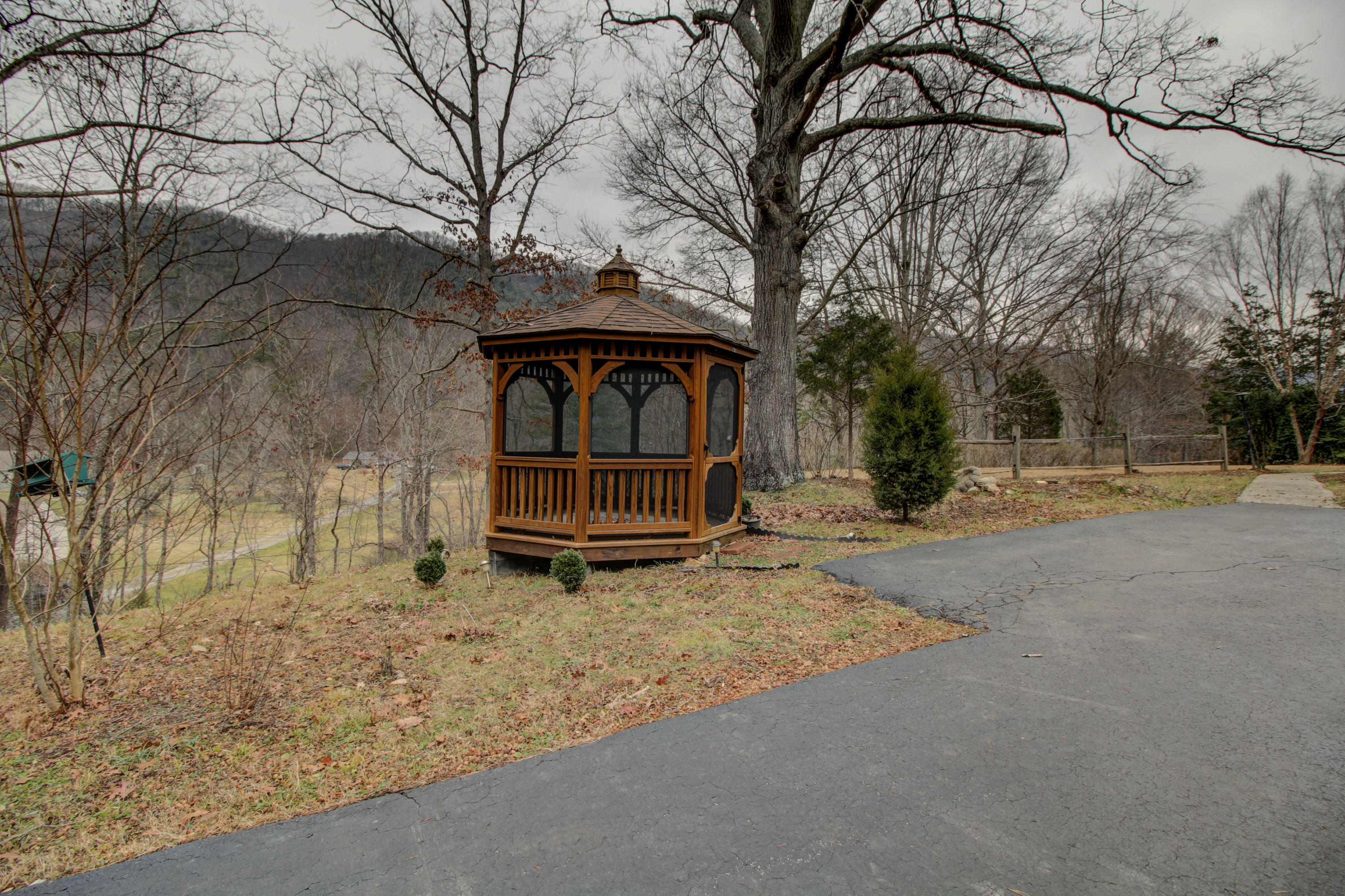 5562 Bradshaw Road Salem, VA 24153 - Photo 4 of 35 Gazebo