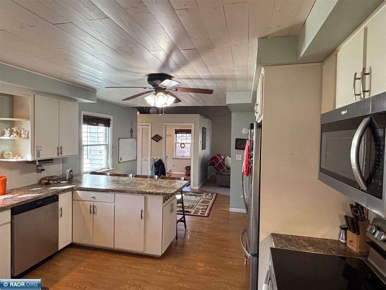 805 Minnesota Street Hibbing, MN 55746 - Photo 6 of 32