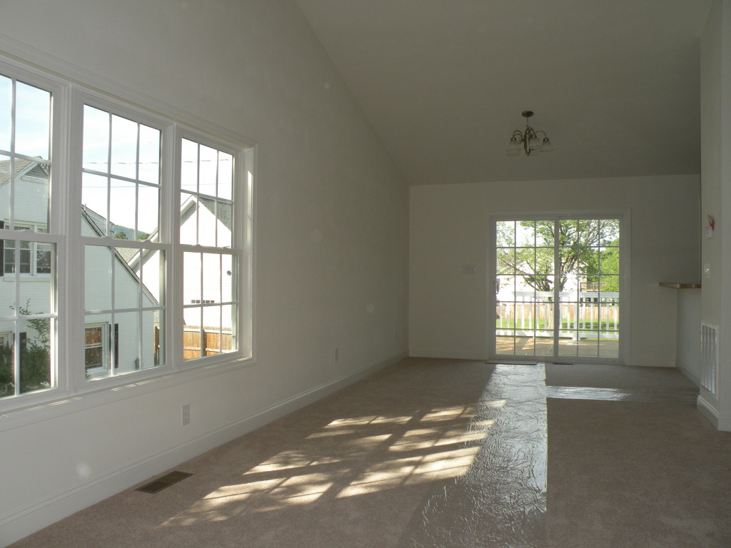 5537 Cove Road Roanoke, VA 24019 - Photo 6 of 28 a view of an empty room with a window