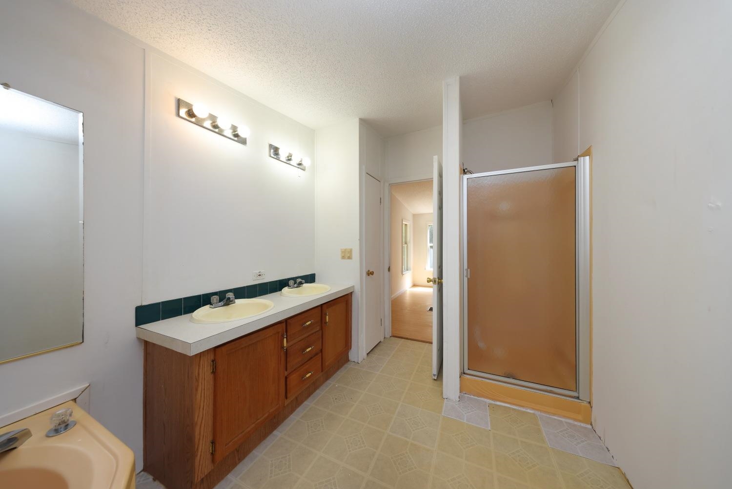 630 Jonquil Road Ruckersville, VA 22968 - Photo 19 of 31 Off the Main Bedroom