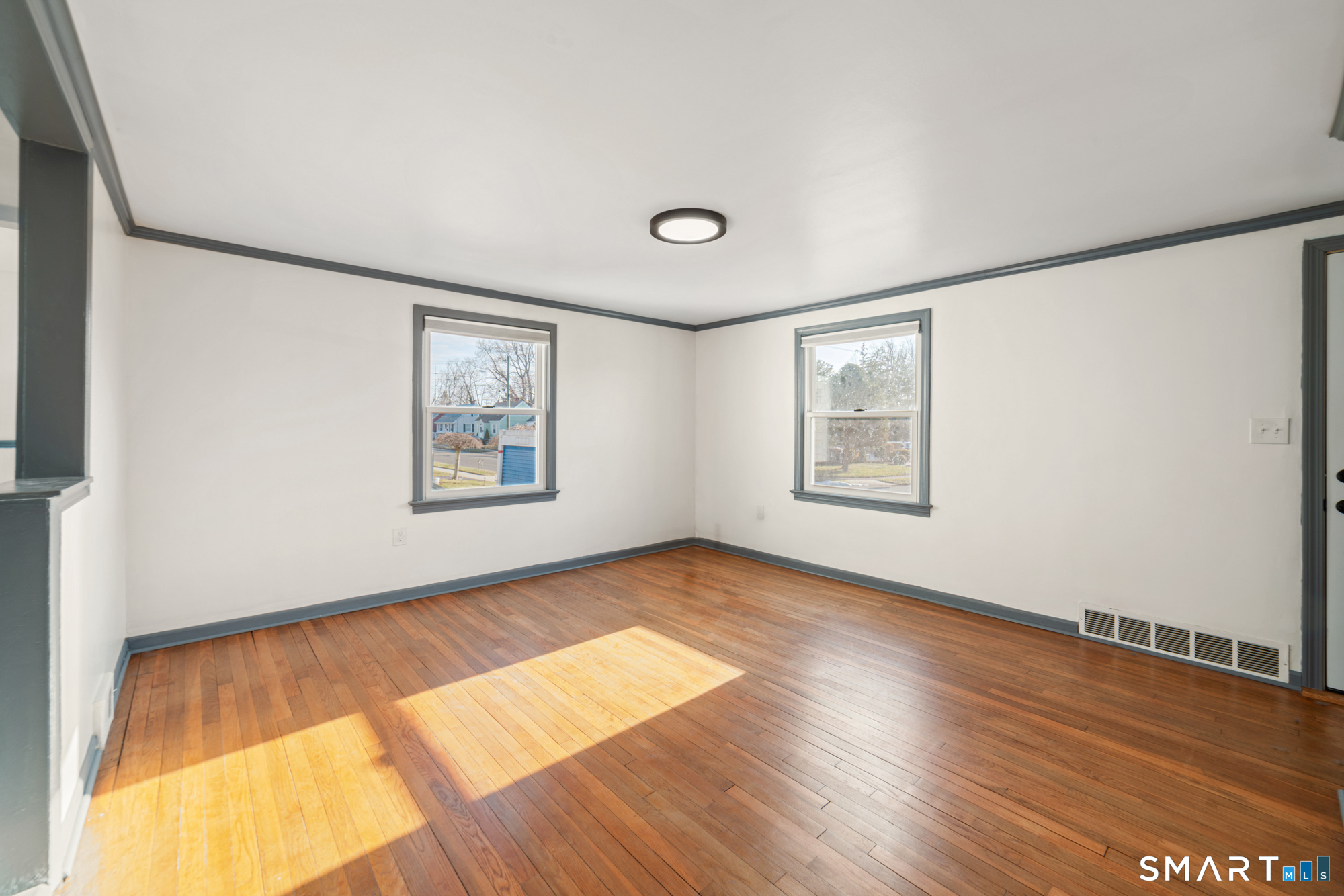 272 Franklin Road Hamden, CT 06517 - Photo 8 of 37