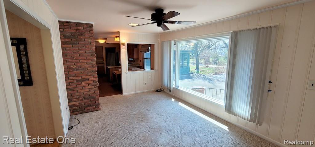4384 Fieldbrook Road West Bloomfield, MI 48323 - Photo 16 of 36 20210407_144243.jpg