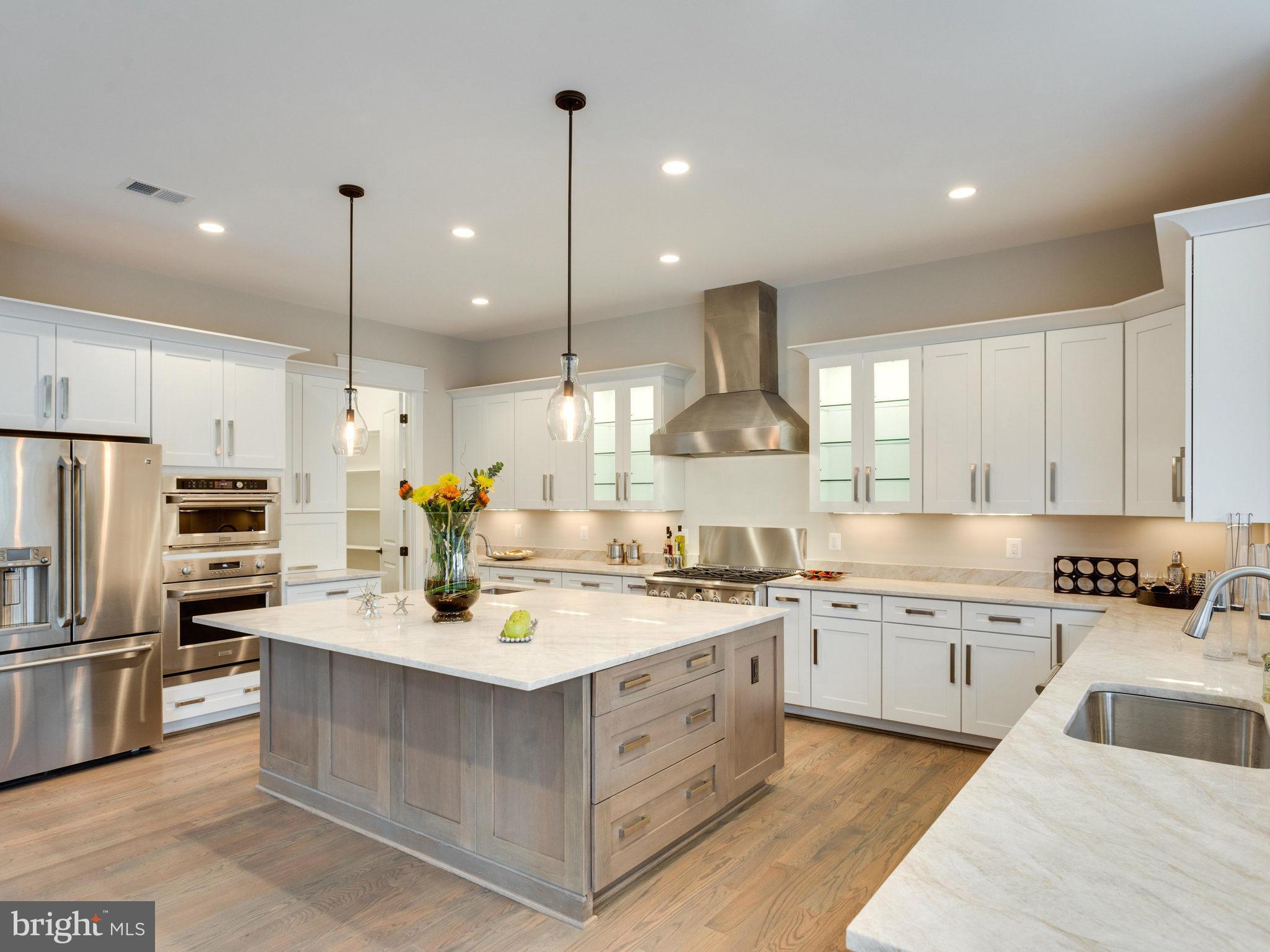 1826 Birch Road McLean, VA 22101 - Photo 11 of 29 Kitchen