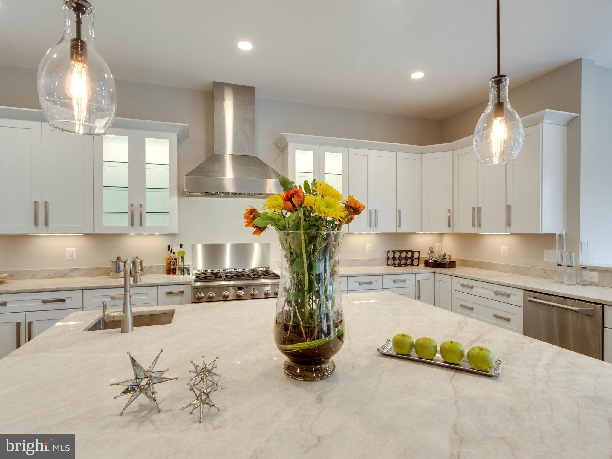 1826 Birch Road McLean, VA 22101 - Photo 13 of 29 Kitchen