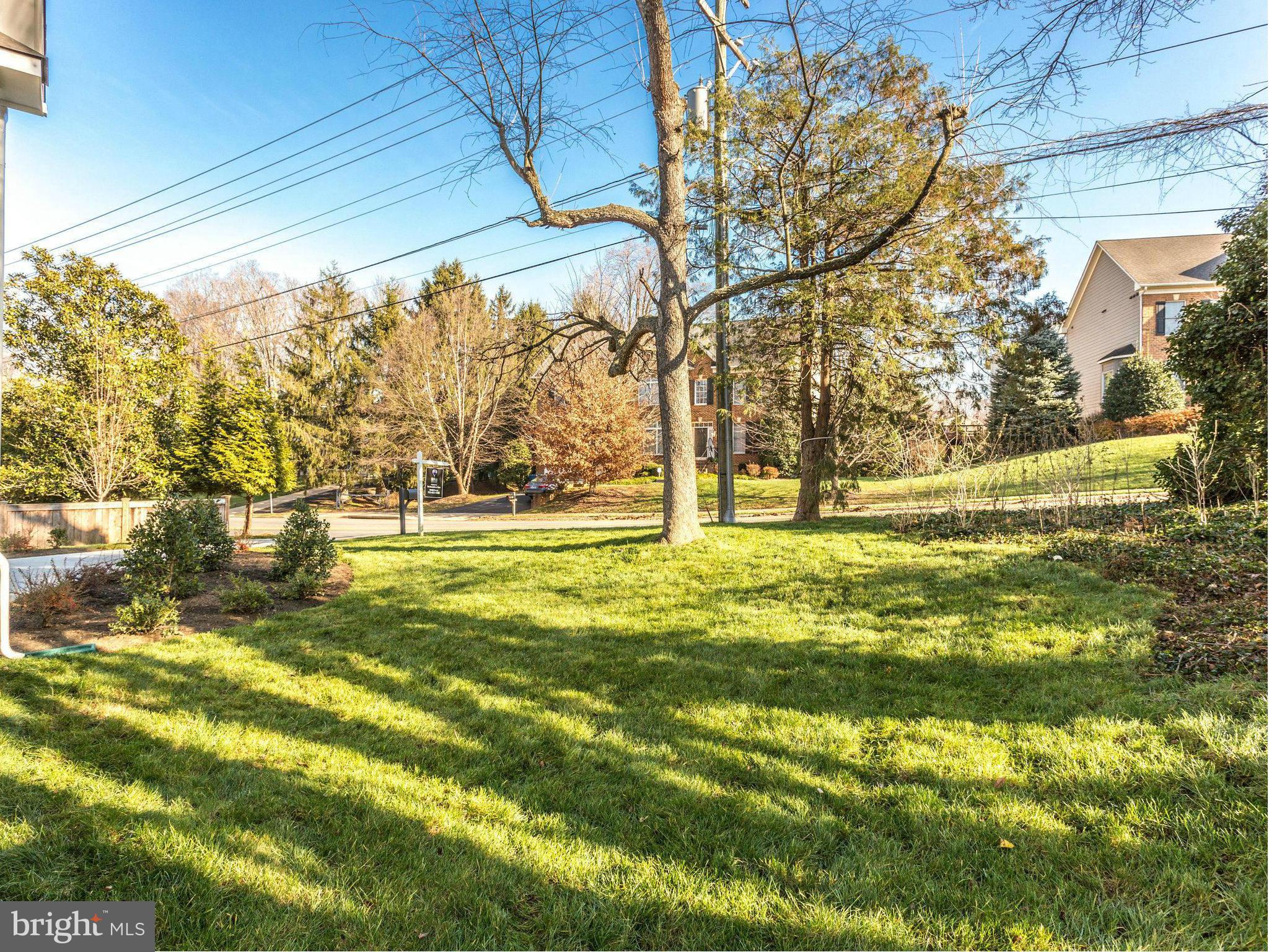 1826 Birch Road McLean, VA 22101 - Photo 28 of 29 Exterior (Front)