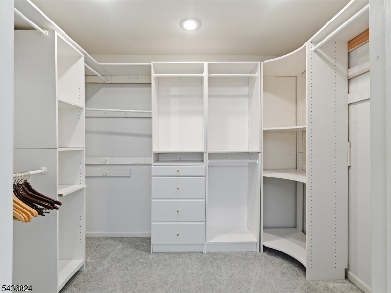1079 Hoffman Road Bridgewater, NJ 08807 - Photo 27 of 50