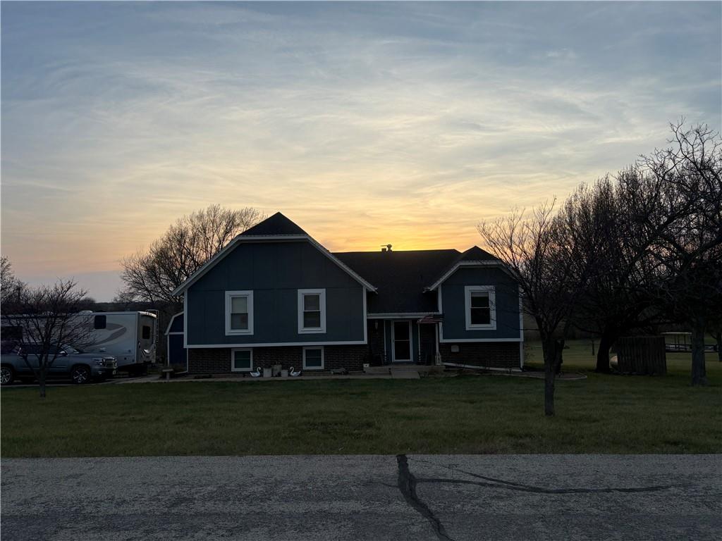 19817 South Clare Road Spring Hill, KS 66083 - Photo 2 of 19