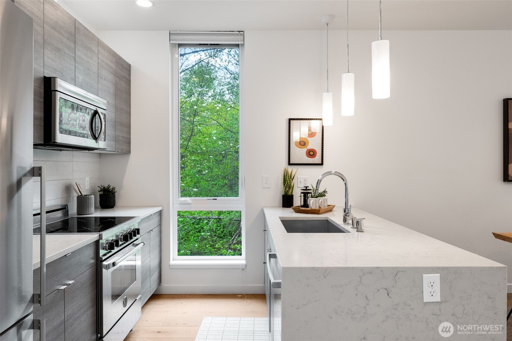 2619 Southwest Adams Street Seattle, WA 98126 - Photo 13 of 31