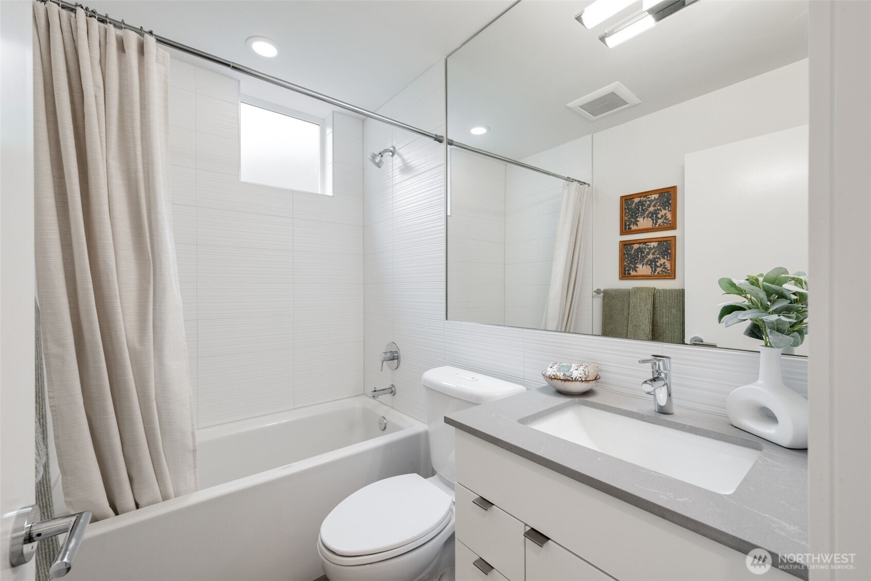 2619 Southwest Adams Street Seattle, WA 98126 - Photo 23 of 31