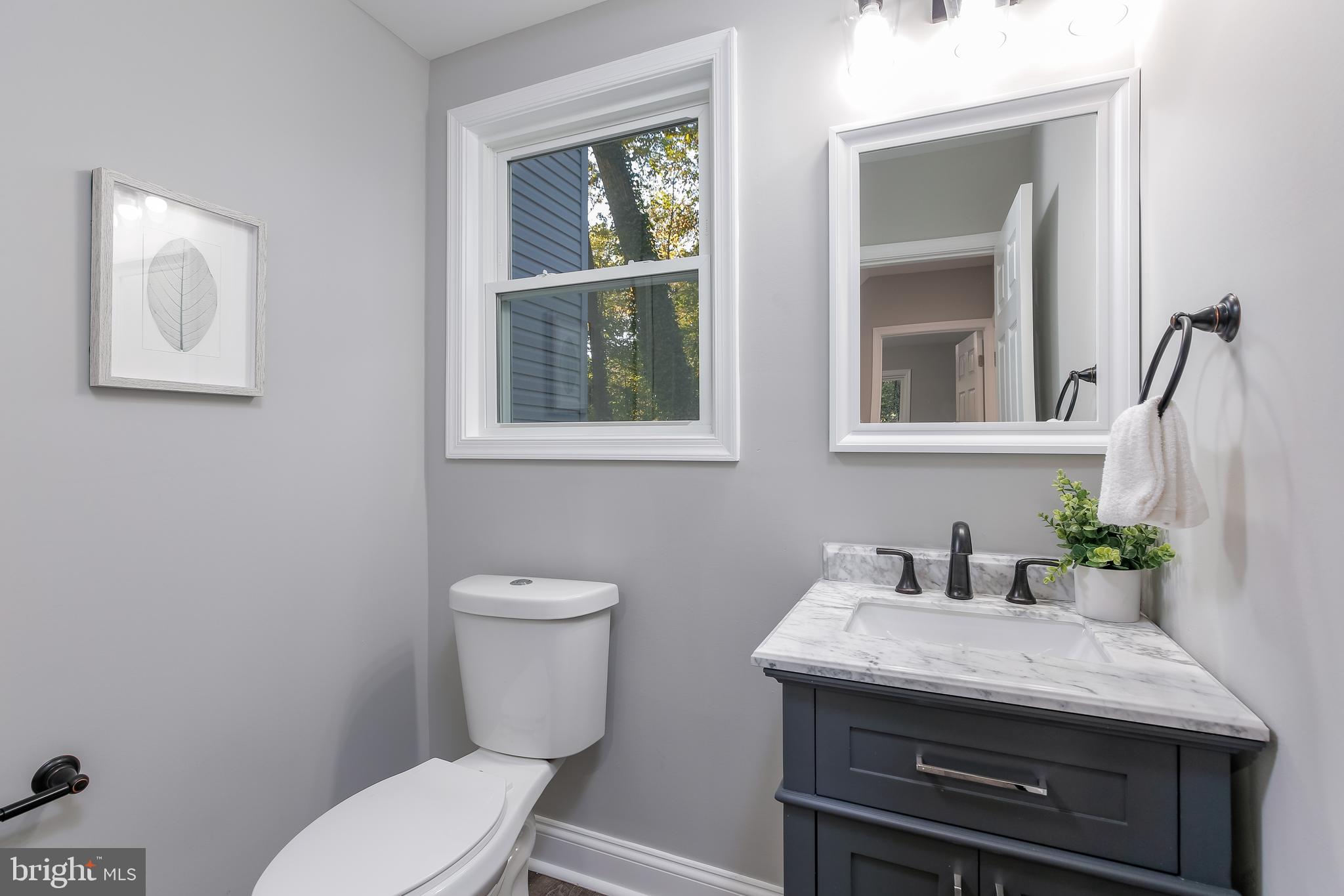 908 Maldon Road Baltimore, MD 21239 - Photo 22 of 48 Entry Level Powder Room