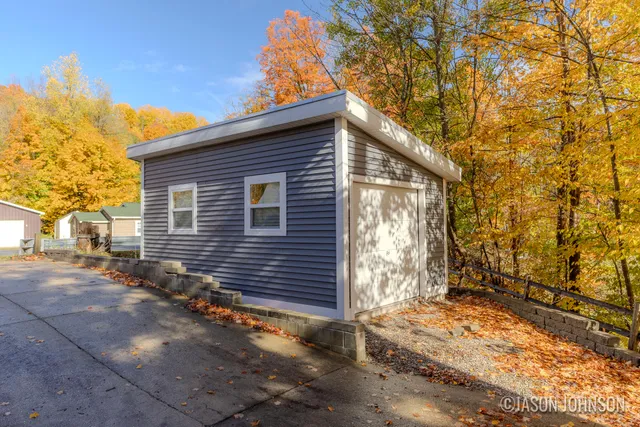 $649,900 | 23941 Beers Road, Mesick, MI 49668