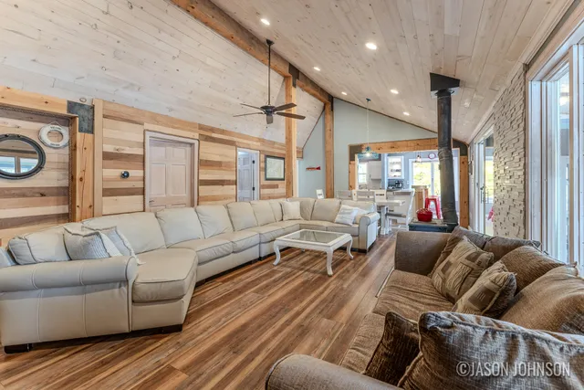 $649,900 | 23941 Beers Road, Mesick, MI 49668