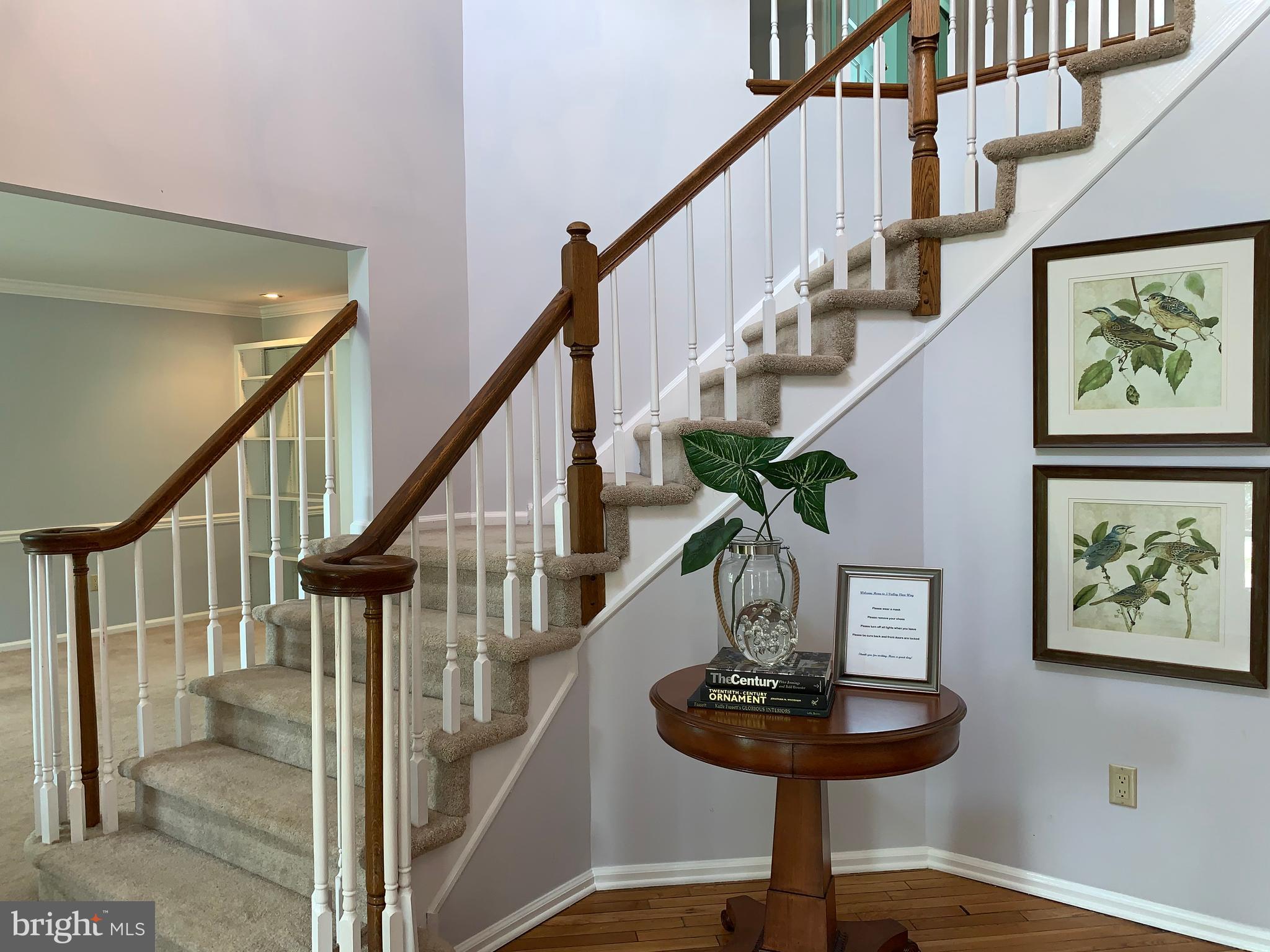 5 Valley View Way Newtown, PA 18940 - Photo 2 of 35 Grand Foyer