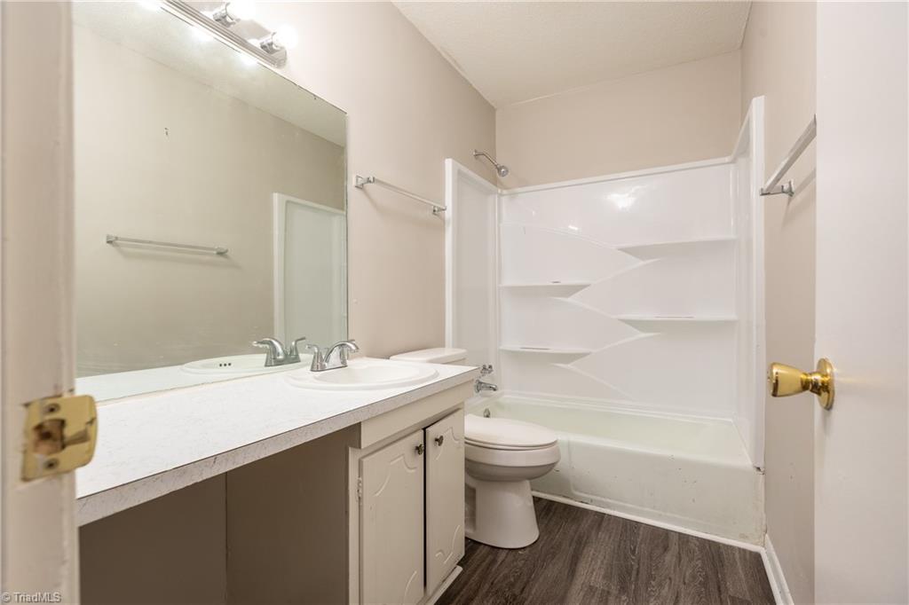 323 Old Vineyard Road Winston-Salem, NC 27104 - Photo 17 of 27