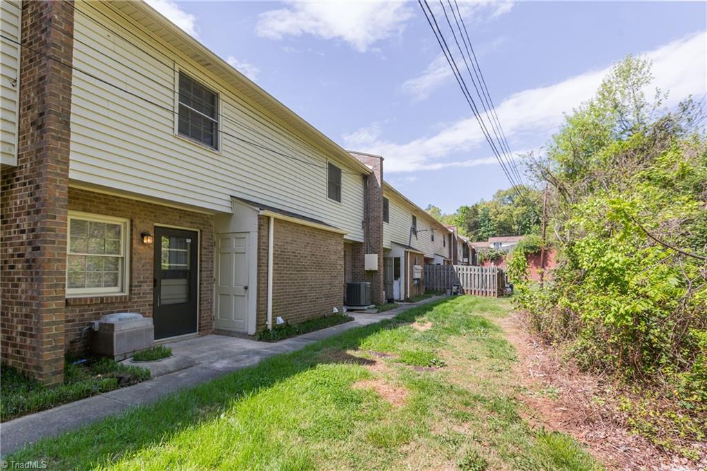 323 Old Vineyard Road Winston-Salem, NC 27104 - Photo 20 of 27