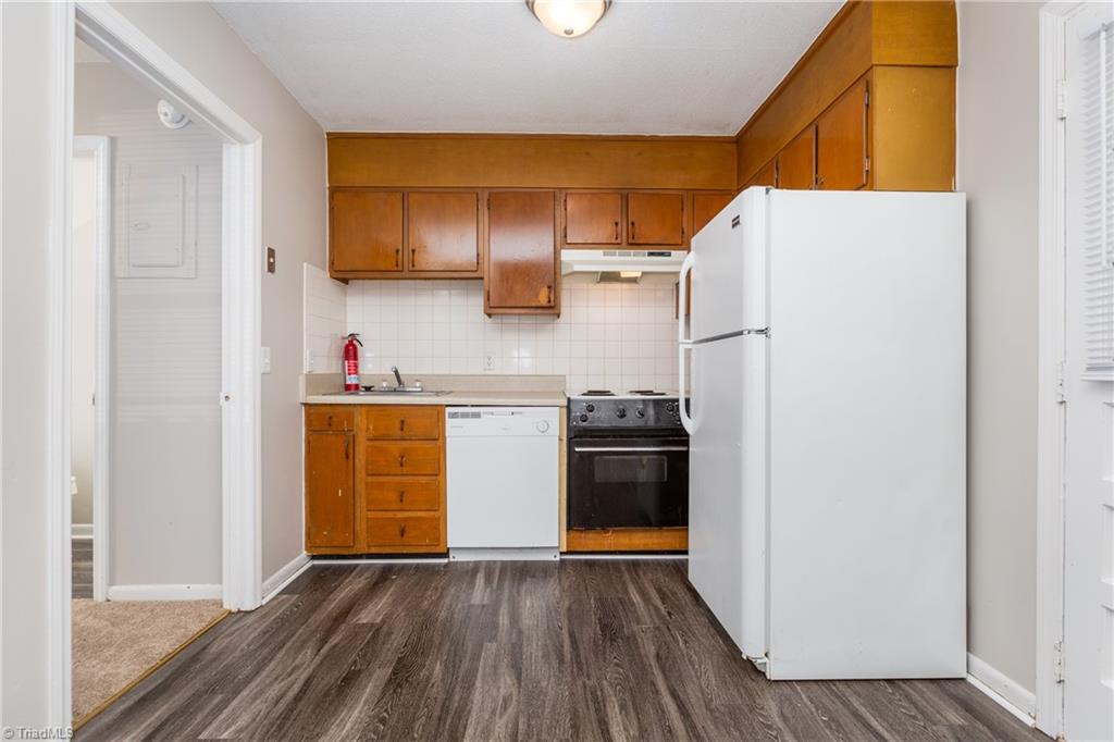 323 Old Vineyard Road Winston-Salem, NC 27104 - Photo 5 of 27