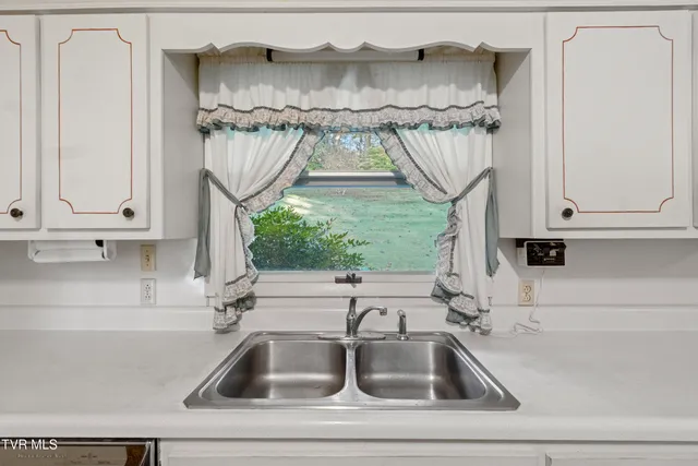 $314,900 | 15490 Kingsport Highway, Chuckey, TN 37641