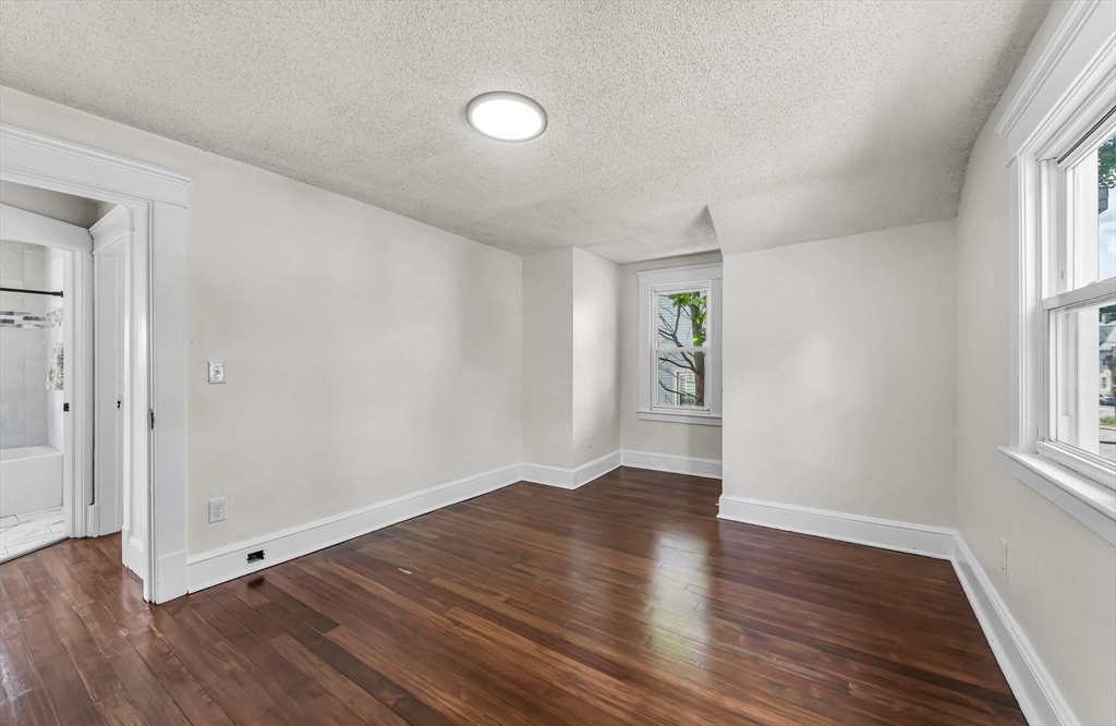 19 Eldert Street Springfield, MA 01109 - Photo 31 of 42 Gallery Image 31