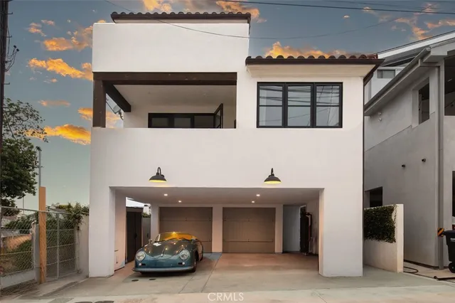 $1,999,999 | 616 Narcissus Avenue, Unit 1/2, Corona del Mar, CA 92625