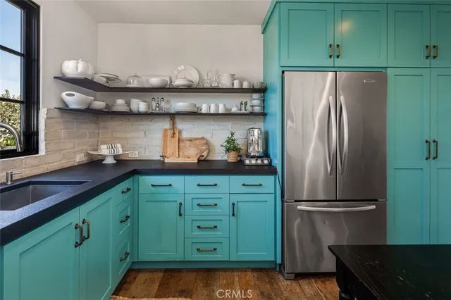 $1,999,999 | 616 Narcissus Avenue, Unit 1/2, Corona del Mar, CA 92625