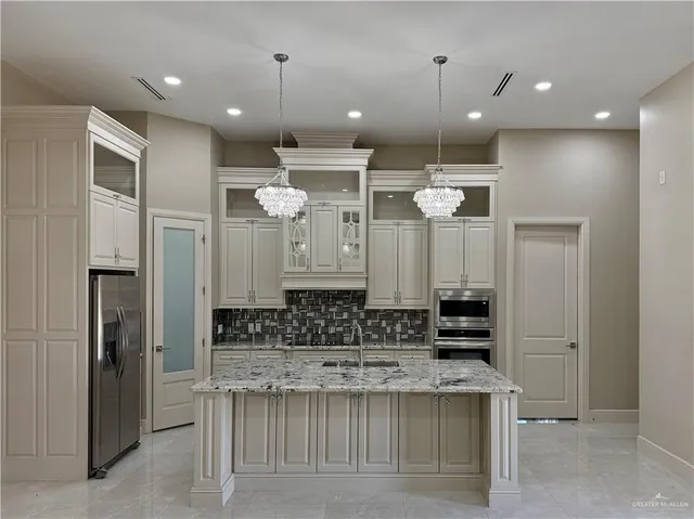 $3,200 | 912 West Cheyenne Avenue, Pharr, TX 78577