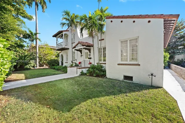 $2,650,000 | 36 Phoenetia Avenue, Coral Gables, FL 33134