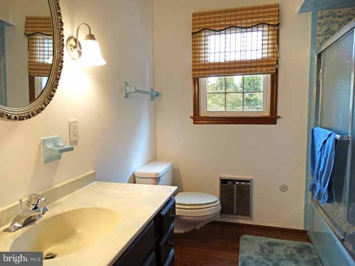 2769 Village Road Langhorne, PA 19047 - Photo 14 of 25 Bathroom