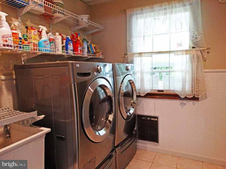 2769 Village Road Langhorne, PA 19047 - Photo 20 of 25 Laundry Room