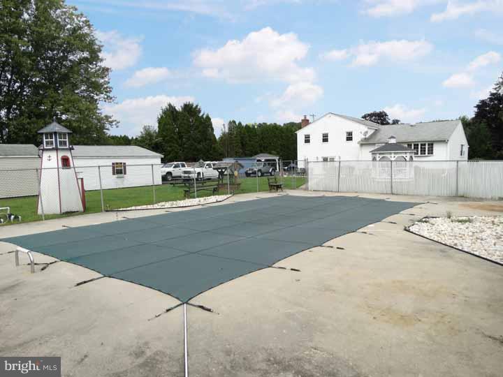 2769 Village Road Langhorne, PA 19047 - Photo 22 of 25 Pool