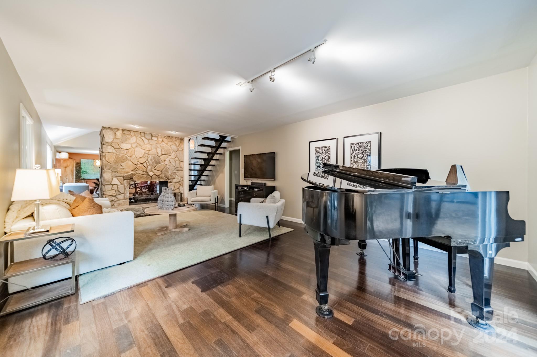 4200 Rounding Run Road Charlotte, NC 28277 - Photo 20 of 48 Gallery Image 20