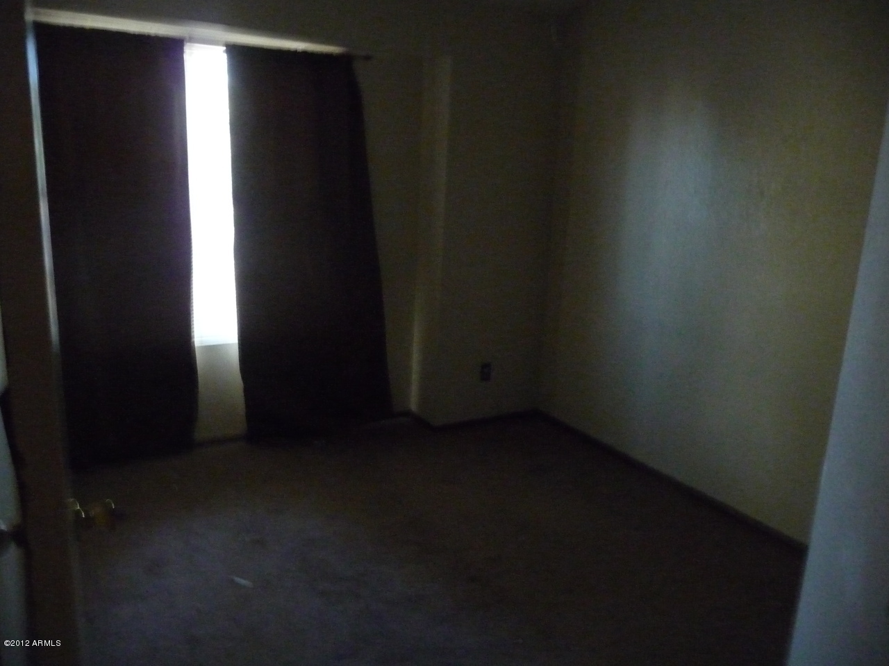 8014 West Wethersfield Road Peoria, AZ 85381 - Photo 5 of 5 Secondary Bedroom