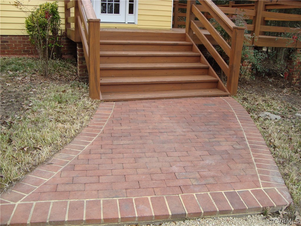 9601 Cole Mill Road Richmond, VA 23237 - Photo 7 of 39 Colonial brick paver sidewalk