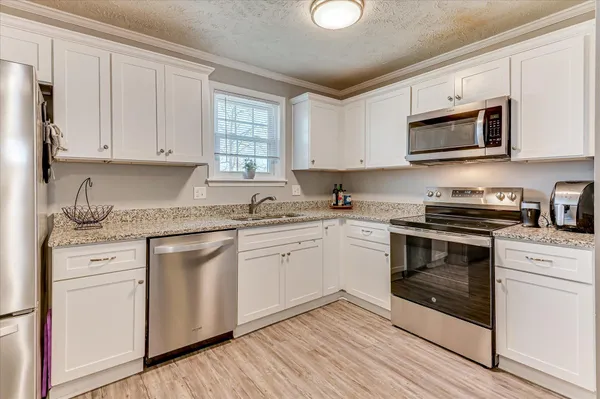 $300,000 | 140 Oakridge Drive, Martinez, GA 30907